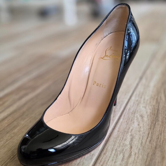 Christian Louboutin Simple Black Patent Leather Pumps Eur. 35.5 - Picture 6 of 12